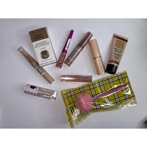 LOT 9 Makeup Revolution 🎁 NEW!! NEW!!